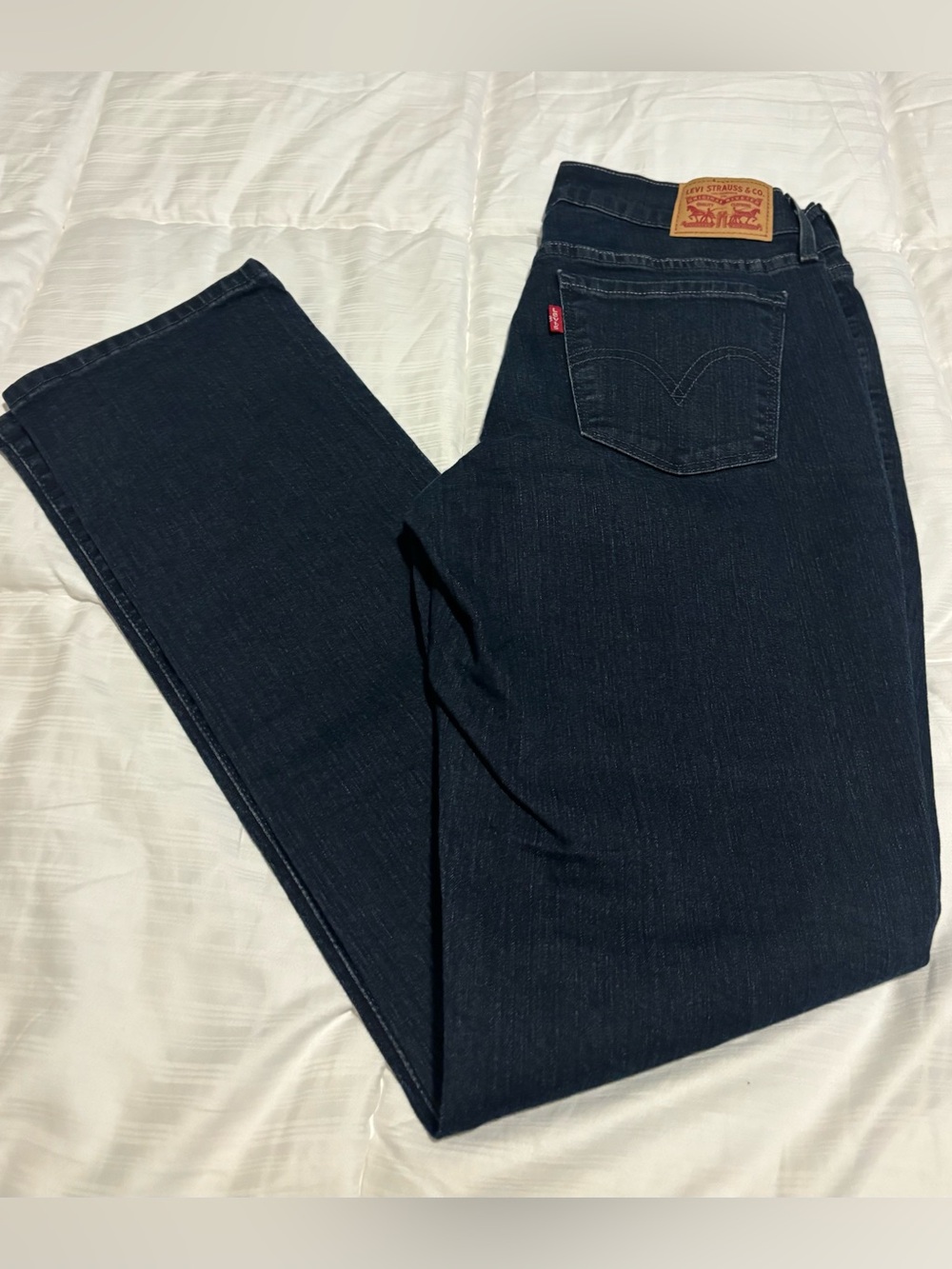 Levi’s Women’s 505 Straight Jeans Size 4 (27x32)